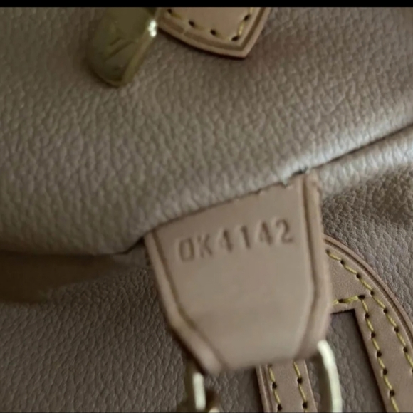 Louis Vuitton Monogram Brown Cream Shoulder Bag - Picture 4 of 5